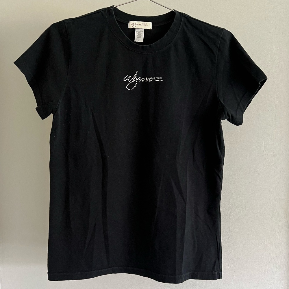 Wynn Logo Vegas Black T with sequins size Large-